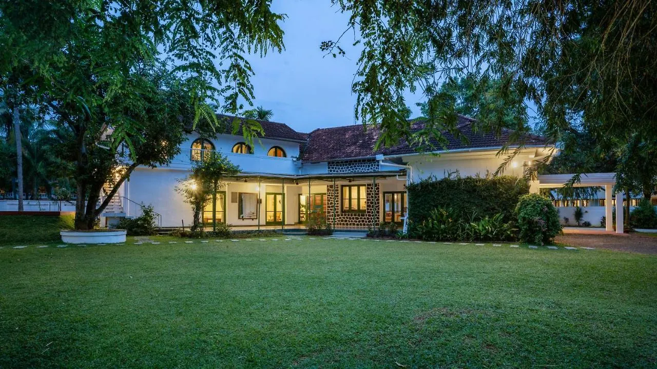 Hotel The Sacred Lotus Ayurveda Wellness Retreat Kochi